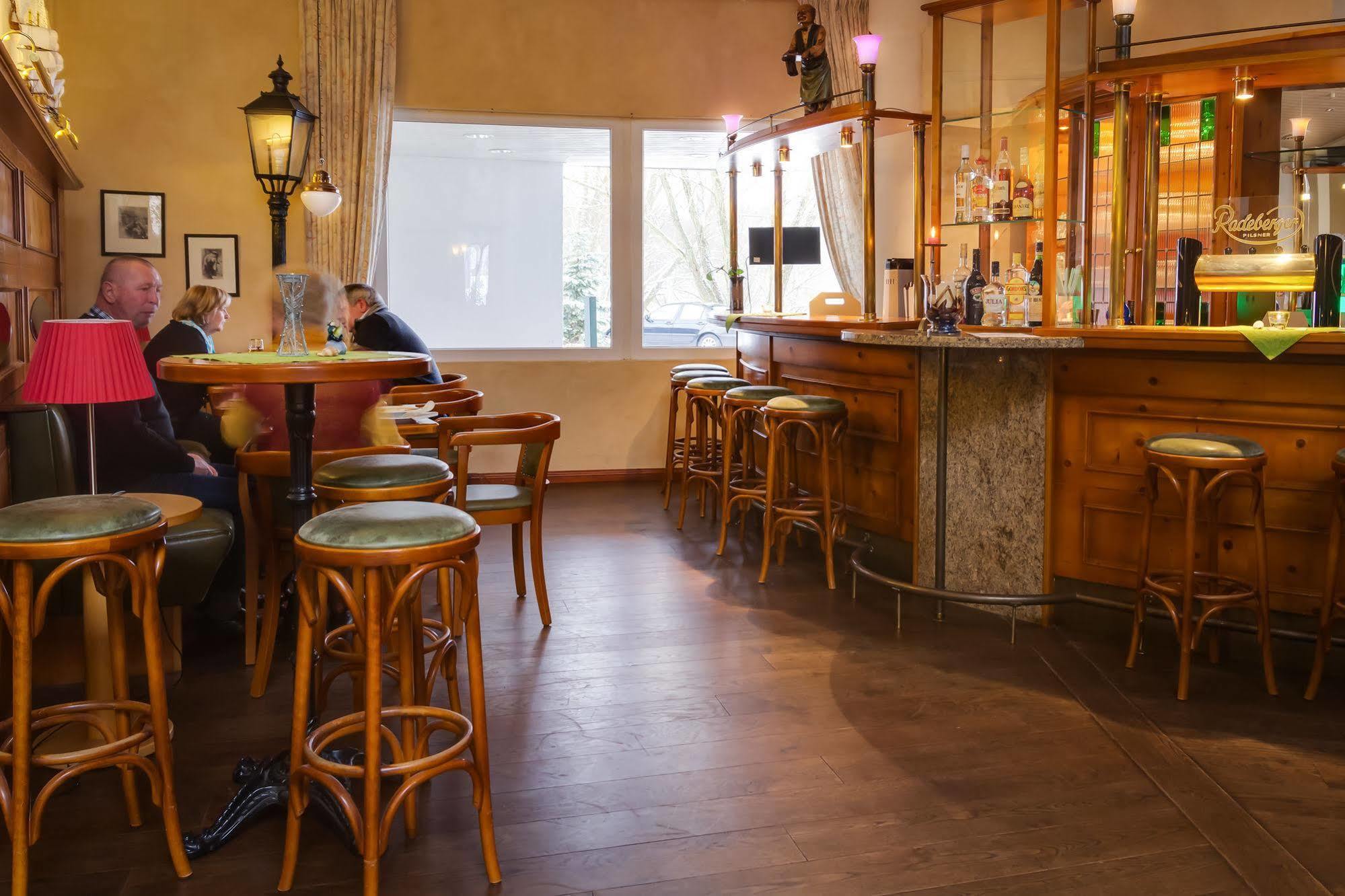 Seehotel Luisenhof Falkenhagen  Dış mekan fotoğraf
